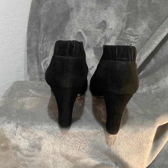 booties - Picture 5 of 5